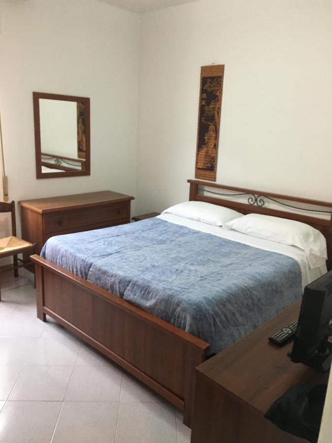 Appartamento Miramare, 2 Camere, Cucina, Bagno, فنتيميليا المظهر الخارجي الصورة