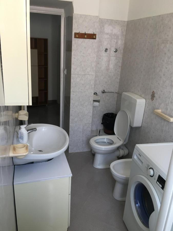 Appartamento Miramare, 2 Camere, Cucina, Bagno, فنتيميليا المظهر الخارجي الصورة