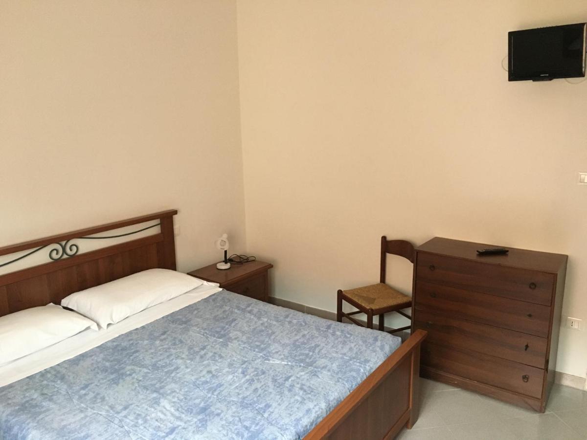 Appartamento Miramare, 2 Camere, Cucina, Bagno, فنتيميليا المظهر الخارجي الصورة